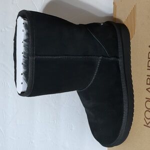 Koolaburra by UGG Classic Short Boots, Size 6